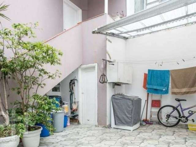 Casa à venda em Cambuci com 198 m², 4 quartos, 2 suítes, 5 vagas