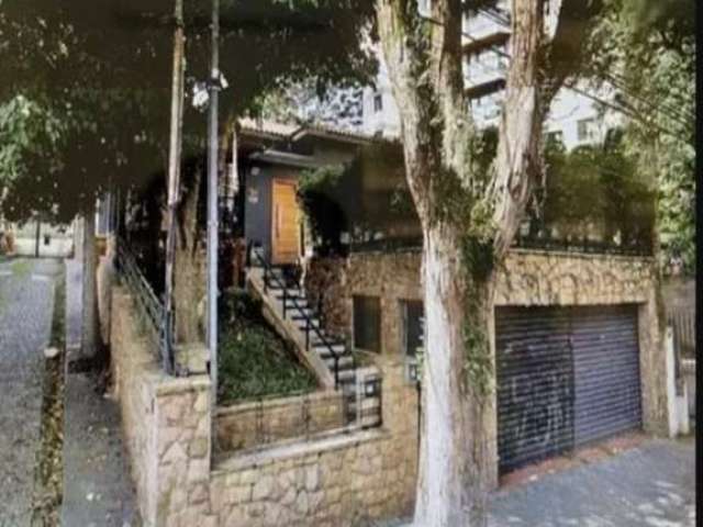 Casa à venda em Bosque da Saúde com 621 m², 8 quartos