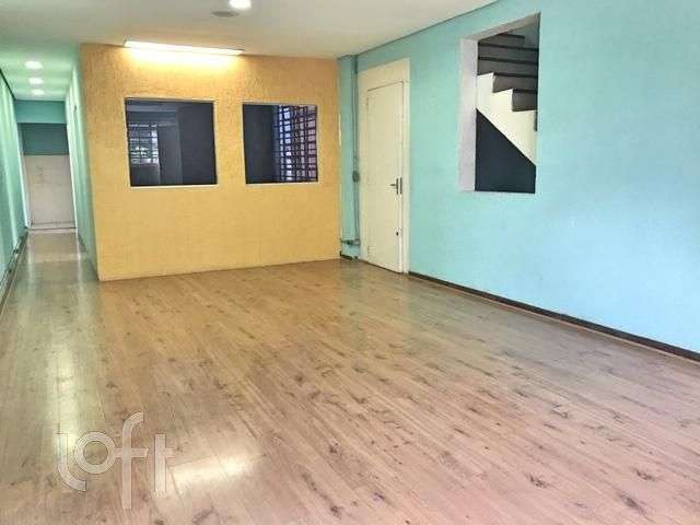 Casa à venda em Santa Cecília com 250 m², 1 vaga