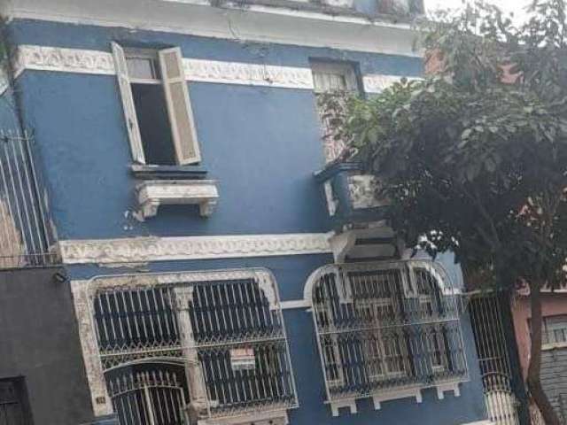 Casa à venda em Santa Cecília com 230 m², 14 quartos, 4 vagas