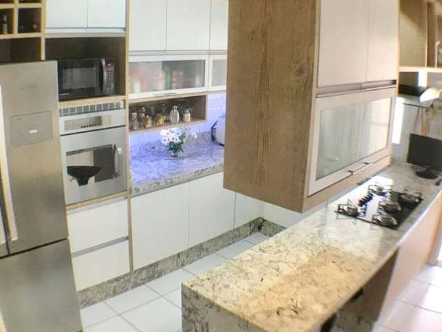 Sobrado 3 dorm. 1 suíte, 330 m² planejados, 4 vagas, aluga