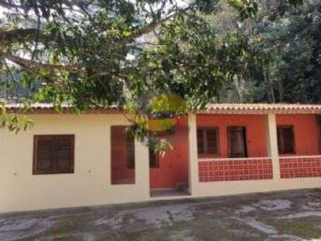 Casa, murado, jardim, arvores coméia, rua sem saida, 1.800 mt