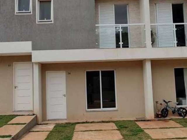 CASA 2 SUÍTES, 75m², 2 VAGAS, CONDOMÍNIO LAZER COMPLETO. KM 26 DA RAPOSO