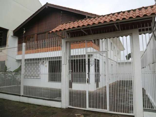 Casa Padrão 2 pavimentos com anexo terraço e piscina