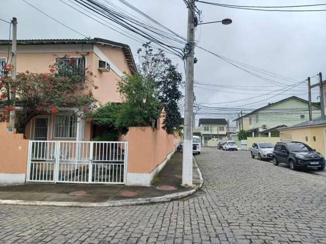 Casa duplex no Residencial Jardim União no Jardim Letícia em Campo Grande