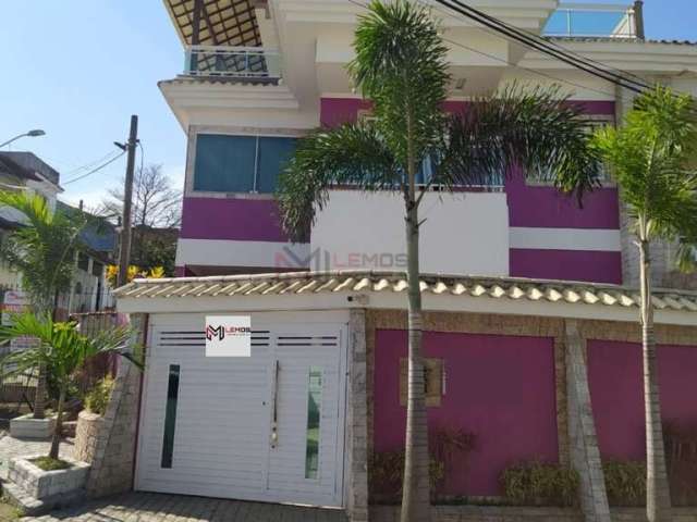 Lindíssima Casa Triplex com amplo terraço e 3 suítes mobiliada - No Bairro Silvestre em Campo Grande