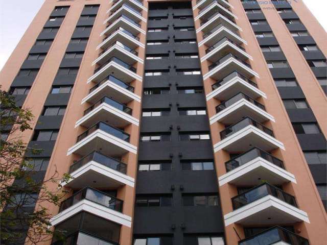 Apartamento com 2 dormitórios para alugar, 65 m² por R$ 5.454 - Moema - São Paulo/SP