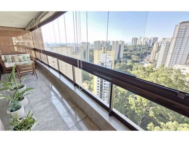 Apartamento com 4 quartos, 226m², à venda em São Paulo, Morumbi