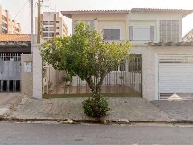 Casa com 3 quartos, 151m², à venda em São Paulo, Caxingui