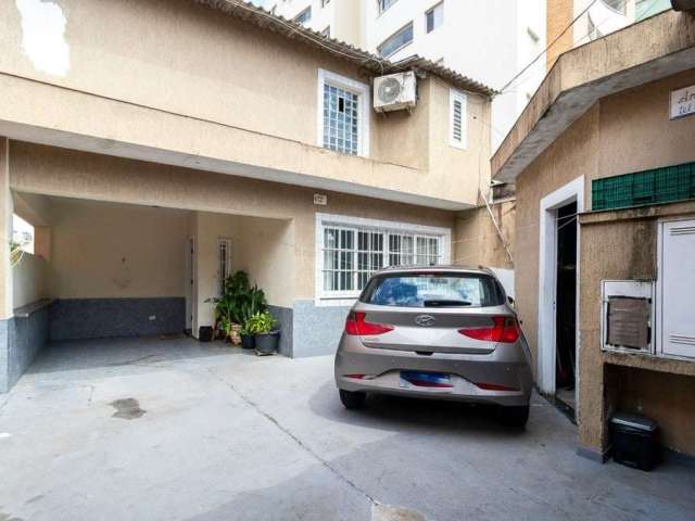 Casa com 4 quartos, 372m², à venda em Diadema, Centro