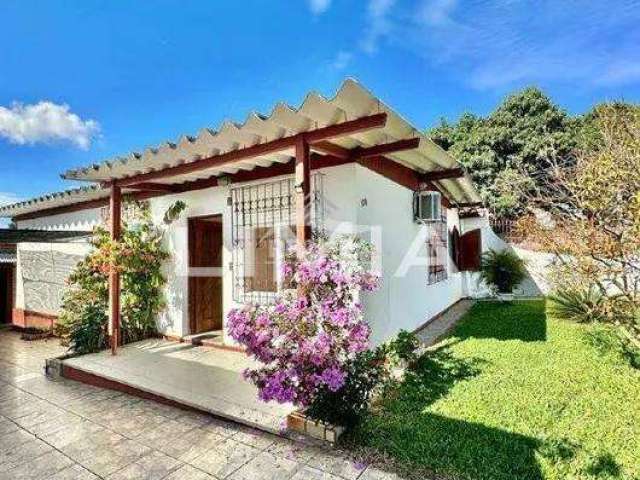 Casa com 3 quartos à venda na Rua Vicenta Maria, 130, Rubem Berta, Porto Alegre, 140 m2 por R$ 299.900