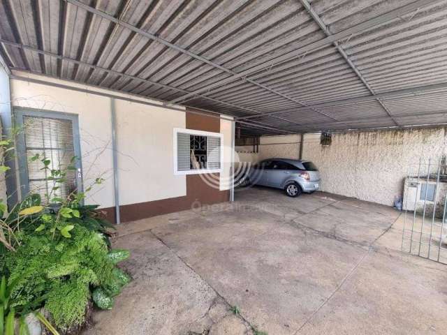 Casa Térrea de Rua à Venda no bairro Nova Campinas, Campinas. Localização privilegiada em rua tranquila e próxima Igreja Sta Rita