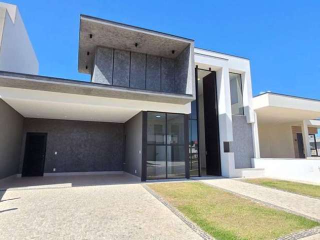 Casa em condomínio com 3 suítes e piscina à venda, Residencial Mont'Alcino. Valinhos-SP.