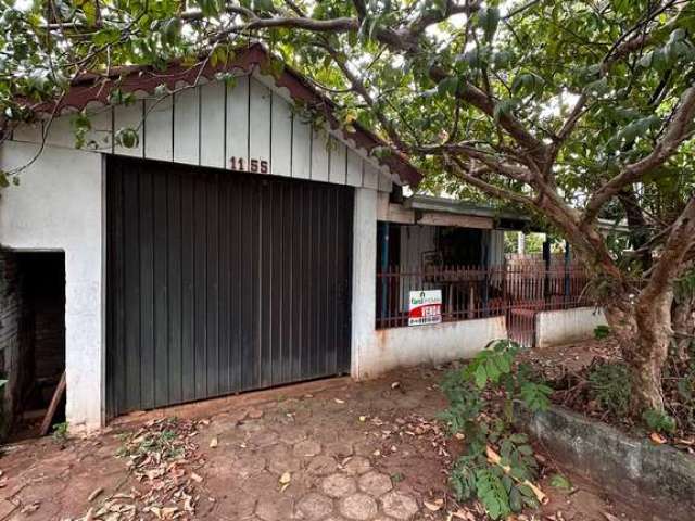 Casa no centro, próximo ao Hospital Rondon e Cruzati tendo um terreno com 400m2.