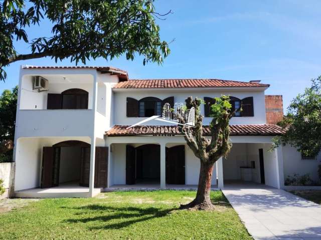 Casa com 3 quartos à venda na Servidão Edegar da Costa, 83, Ingleses do Rio Vermelho, Florianópolis, 185 m2 por R$ 700.000