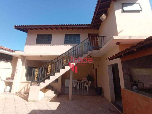 Casa à Venda com 04 Quartos no Bairro Planalto Verde em Ribeirão Preto com Churrasqueira.