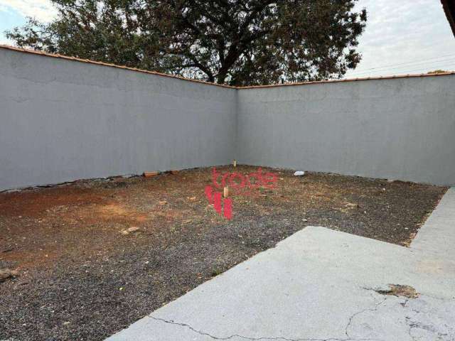 Casa à Venda de 02 Quartos no Bairro Jardim Santa Cecília em Ribeirão Preto com Quintal.