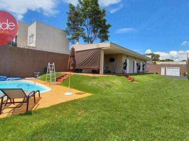 Casa para Compra ou Locação de 3 Suítes no Bairro City Ribeirão em Ribeirão Preto com Piscina.