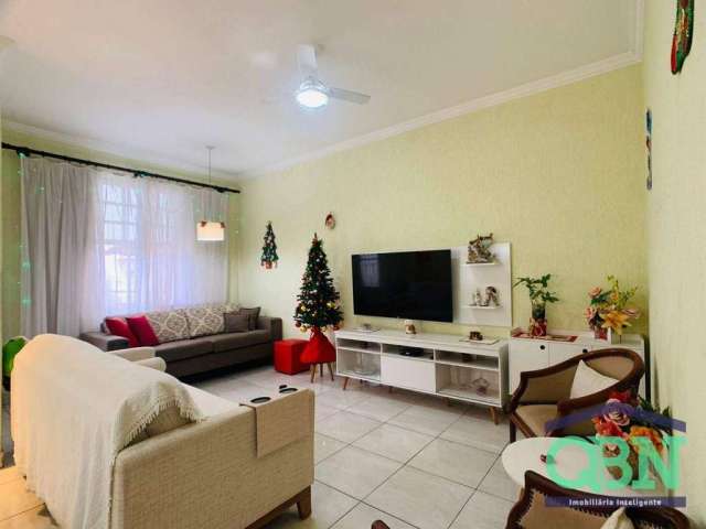 Casa com 3 dormitórios à venda, 209 m² por R$ 899.000,00 - Boqueirão - Santos/SP