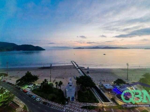 !!!OPORTUNIDADE!!! LINDA Cobertura com 259m² ÚTEIS - 03 DOMR. sendo 01 SUÍTE - 02 VAGAS - PRÉDIO FRENTE AO MAR COM PISCINA - Ponta da Praia  Santos/SP