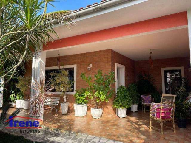 Casa com 4 dormitórios à venda, 138 m² por R$ 580.000 - Jardim Mosteiro - Itanhaém/SP