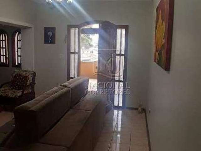 Casa à venda, 2 quartos, 3 vagas, Jardim Pedroso - Mauá/SP