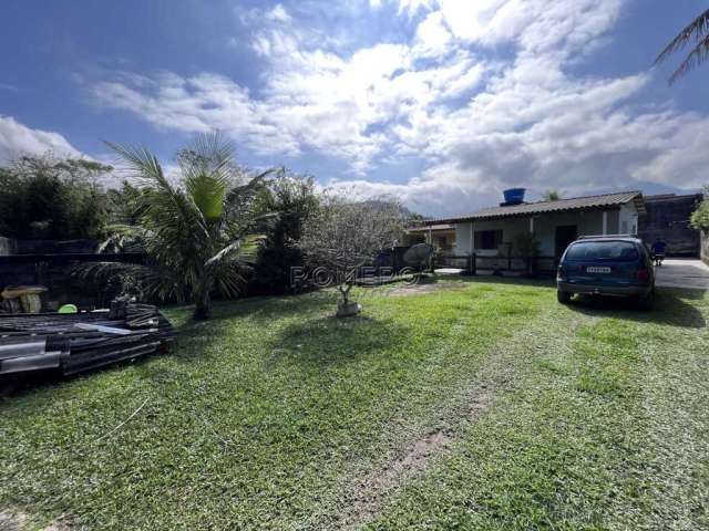 Casa com 2 quartos à venda na Rua Cabo Geraldo Martins Santana, 296, Maranduba, Ubatuba, 80 m2 por R$ 400.000