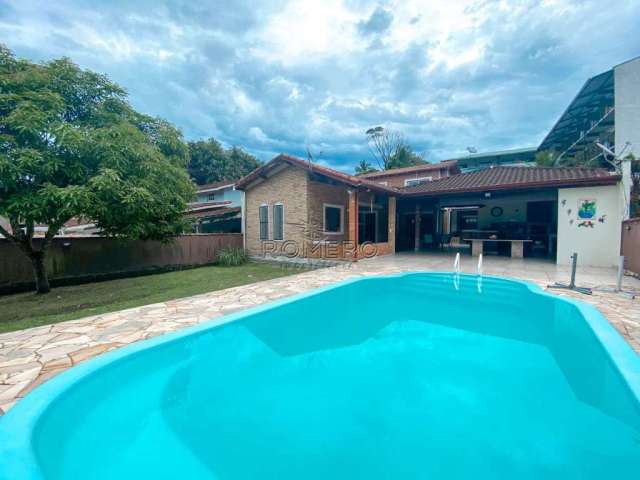 Casa em condomínio fechado com 5 quartos à venda na Rua dos Lirios, 361, Praia da Lagoinha, Ubatuba, 216 m2 por R$ 1.300.000