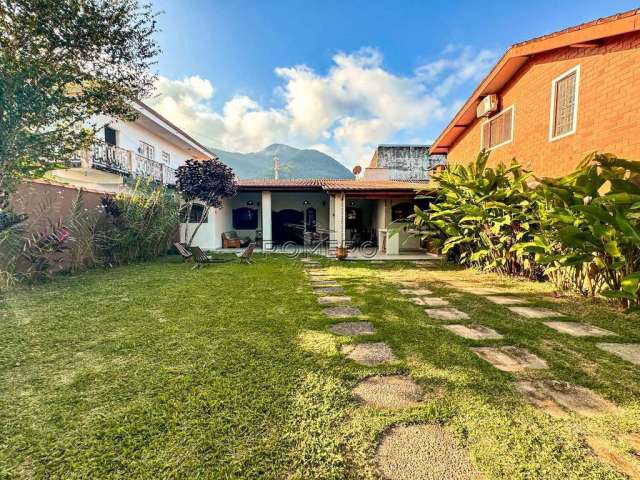 Casa com 2 quartos à venda na Rua 19, 68, Praia do Sape, Ubatuba, 111 m2 por R$ 625.000