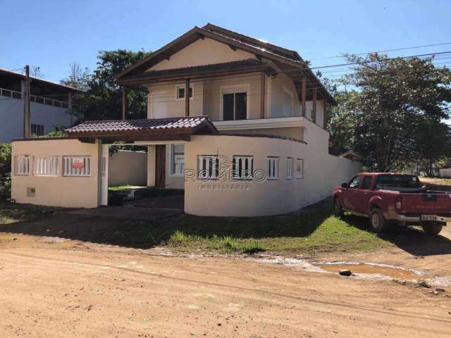 Casa com 3 dorms, Praia da Maranduba, Ubatuba - R$ 970 mil, Cod: 1276