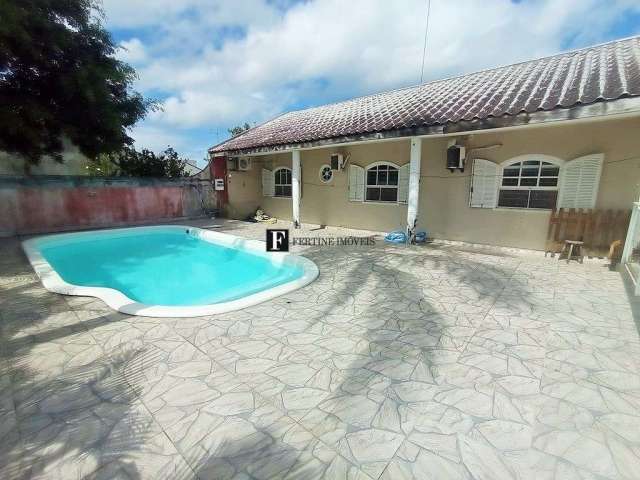 Casa com piscina em Praia de Leste