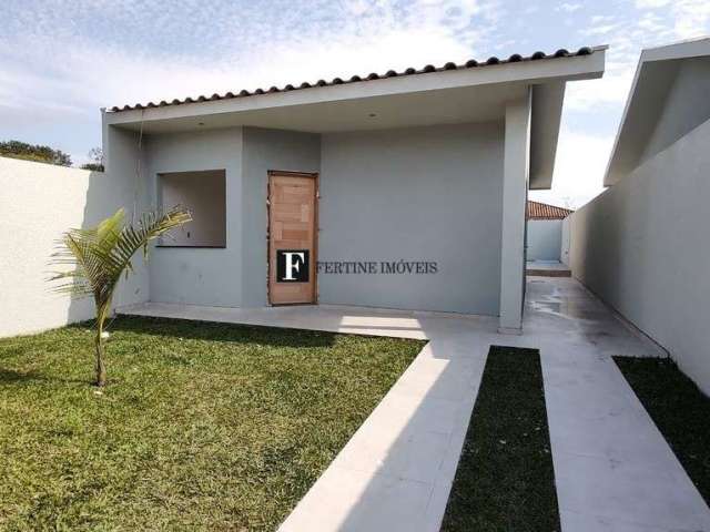 Casa nova com piscina