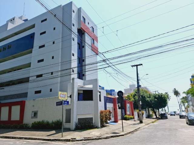 Apartamento com 3 quartos , duas suítes, a 70 m do mar