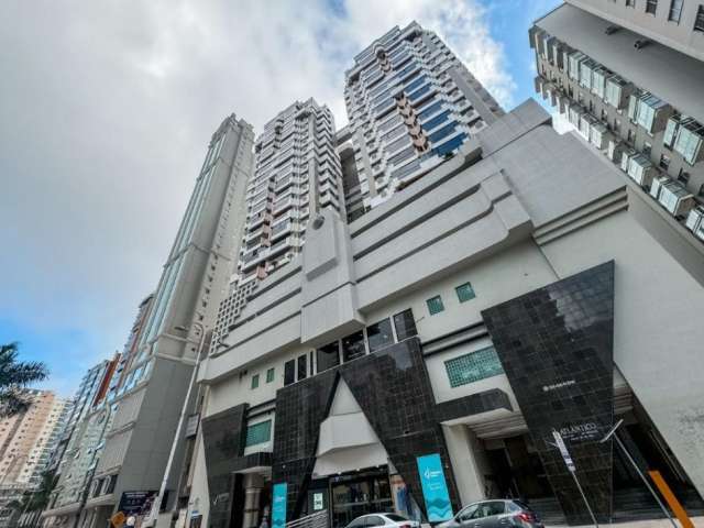 Apartamento a poucos metros da Praia em cima do Atlântico Shopping