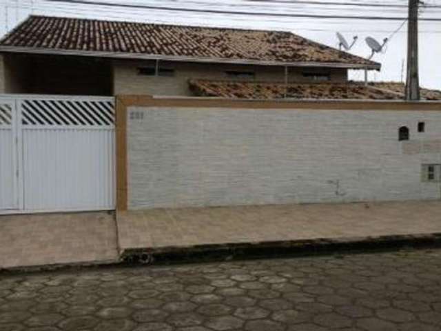 Casa para Venda em Itanhaém, Belas Artes, 3 dormitórios, 1 suíte, 1 banheiro, 3 vagas