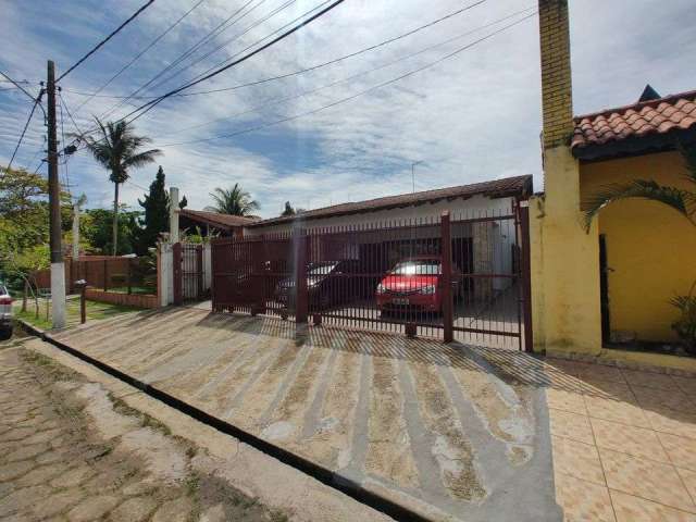 Casa para Venda em Itanhaém, Grandesp, 4 dormitórios, 2 suítes, 1 banheiro, 4 vagas