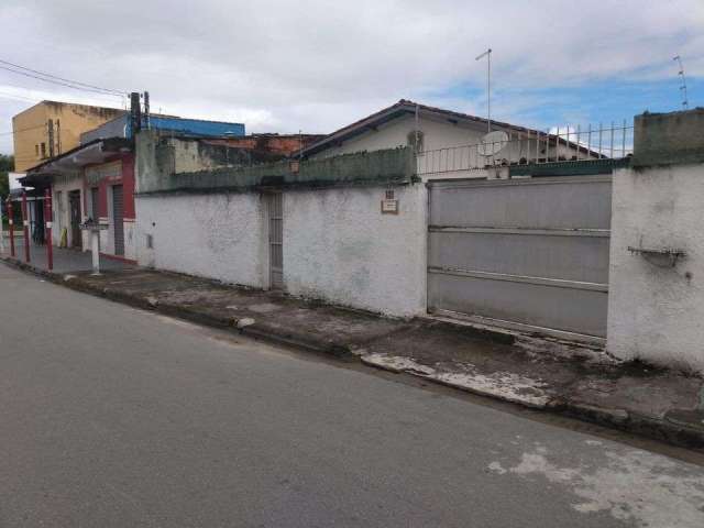 Casa para Venda em Itanhaém, Corumbá, 2 dormitórios, 1 banheiro, 4 vagas