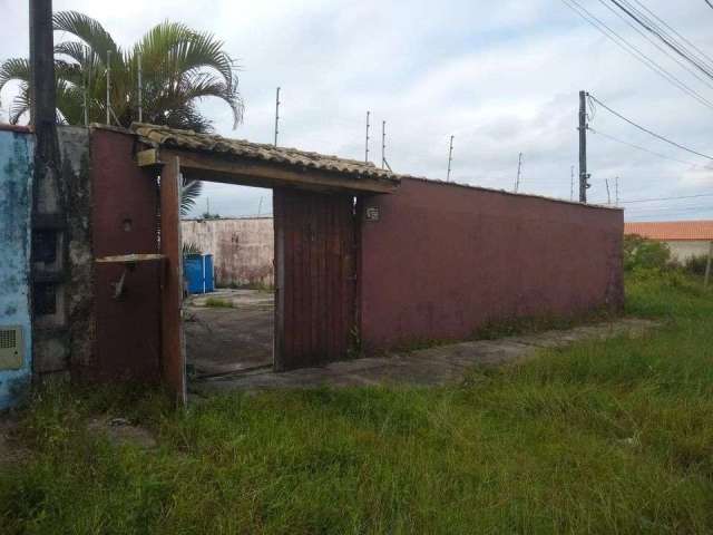 Casa para Venda em Itanhaém, Jamaica, 4 dormitórios, 2 suítes, 1 banheiro, 4 vagas