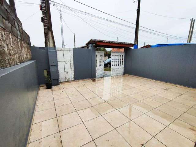 Casa para Venda em Itanhaém, Jamaica, 1 dormitório, 1 banheiro, 2 vagas