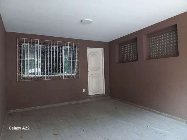 Sobrado Comercial ou Residencial de 3 dormitórios e 2 vagas!