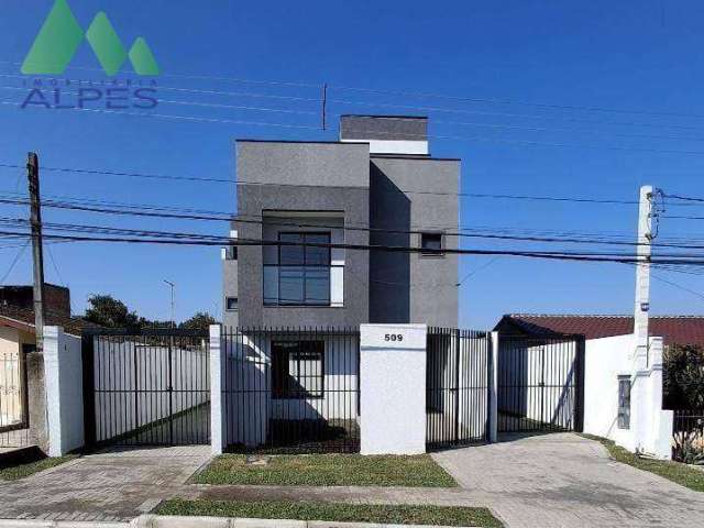 Triplex de frente para rua no melhor do xaxim