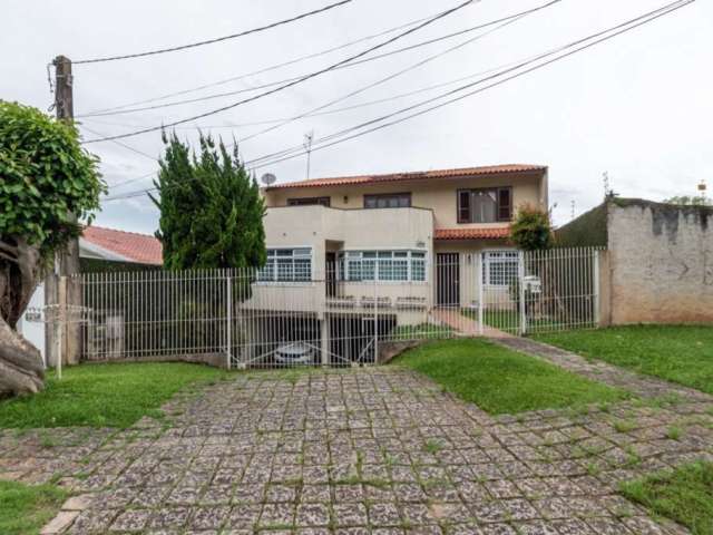 Casa Sobrado com 4 quartos, 5 vagas, no BairroVista Alegre, em Curitiba para Venda ou Locação REbrokers