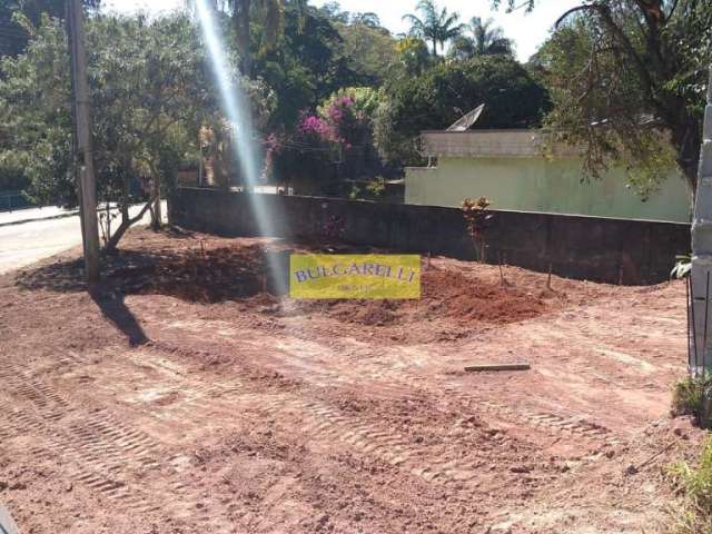 Terreno à venda Plano de Esquina em Otimo Bairro da Colonia aonde acontece a tradicional Festa Ital