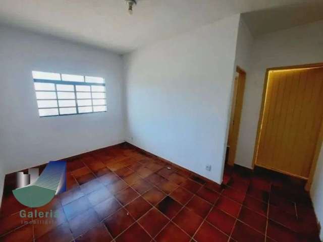 Apartamento com 2 quartos para alugar, 37m² - Centro