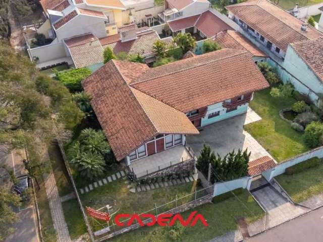 Casa com 5 quartos e 7 vagas à venda no Mercês