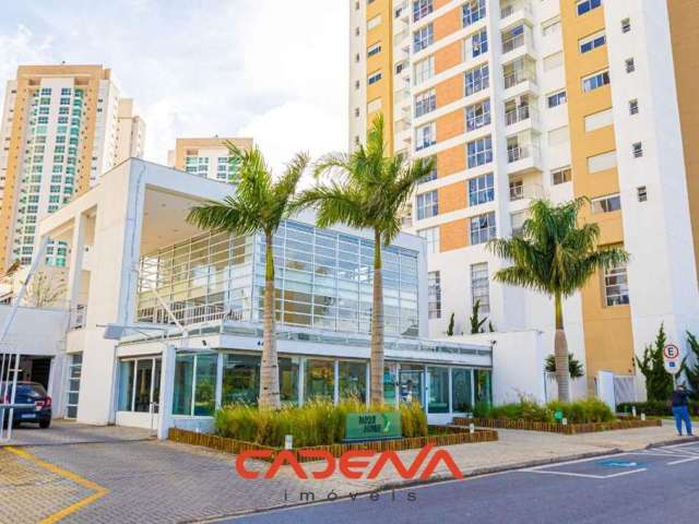 Apartamento em Condominio Club com 2 quartos e 1 vaga no Ecoville em Curitiba