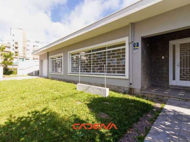 Casa comercial com 7 salas e 3 vagas para aluguel no Alto da Glória