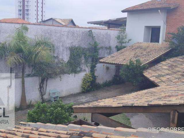 Sobrado com 3 dormitórios à venda, 126 m² por R$ 749.000,00 - Parque Assunção - Taboão da Serra/SP