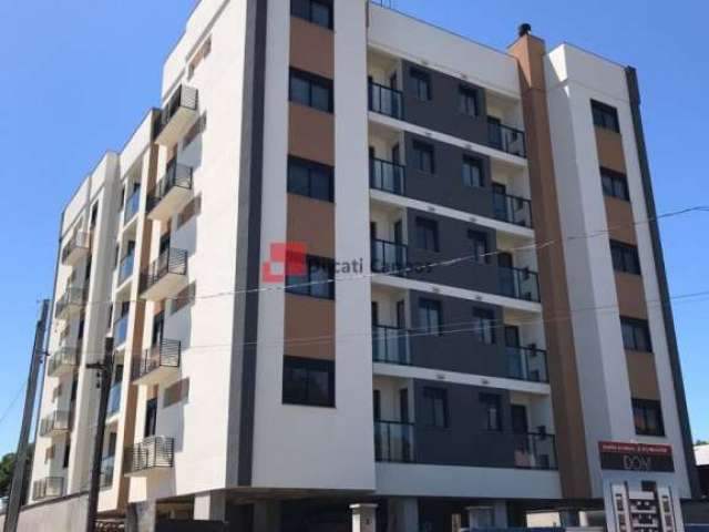 Apartamentos 1 e 2 dormitórios com sacada e churrasqueira.