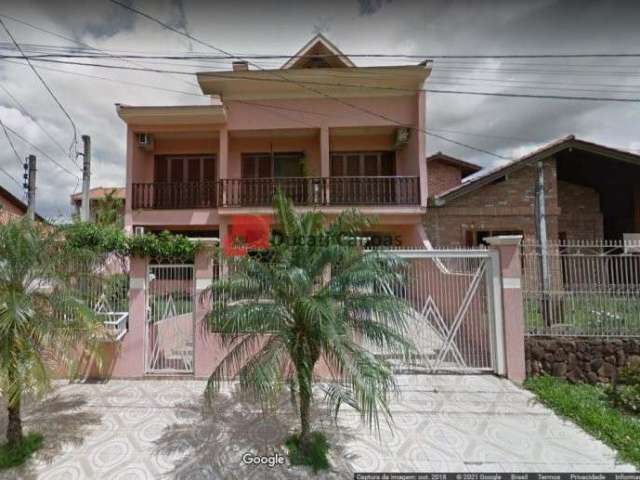 Casa com 3 quartos à venda na Rua Luís Carlos Prestes, São José, Canoas, 280 m2 por R$ 785.000